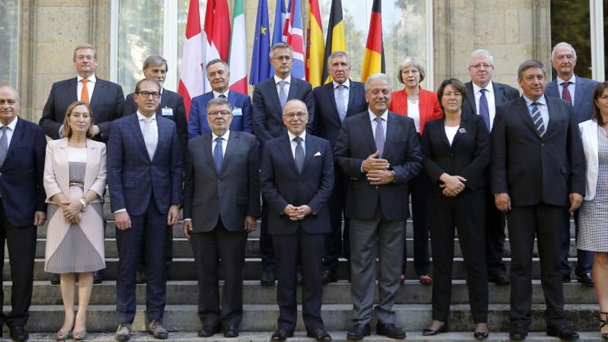 Cumbre de ministros del Interior y Transportes en París.