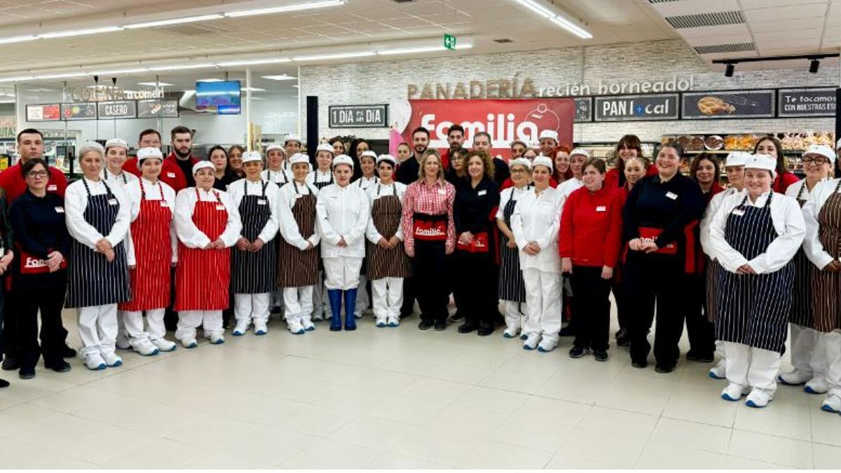 Foto de familia del acto de inauguración