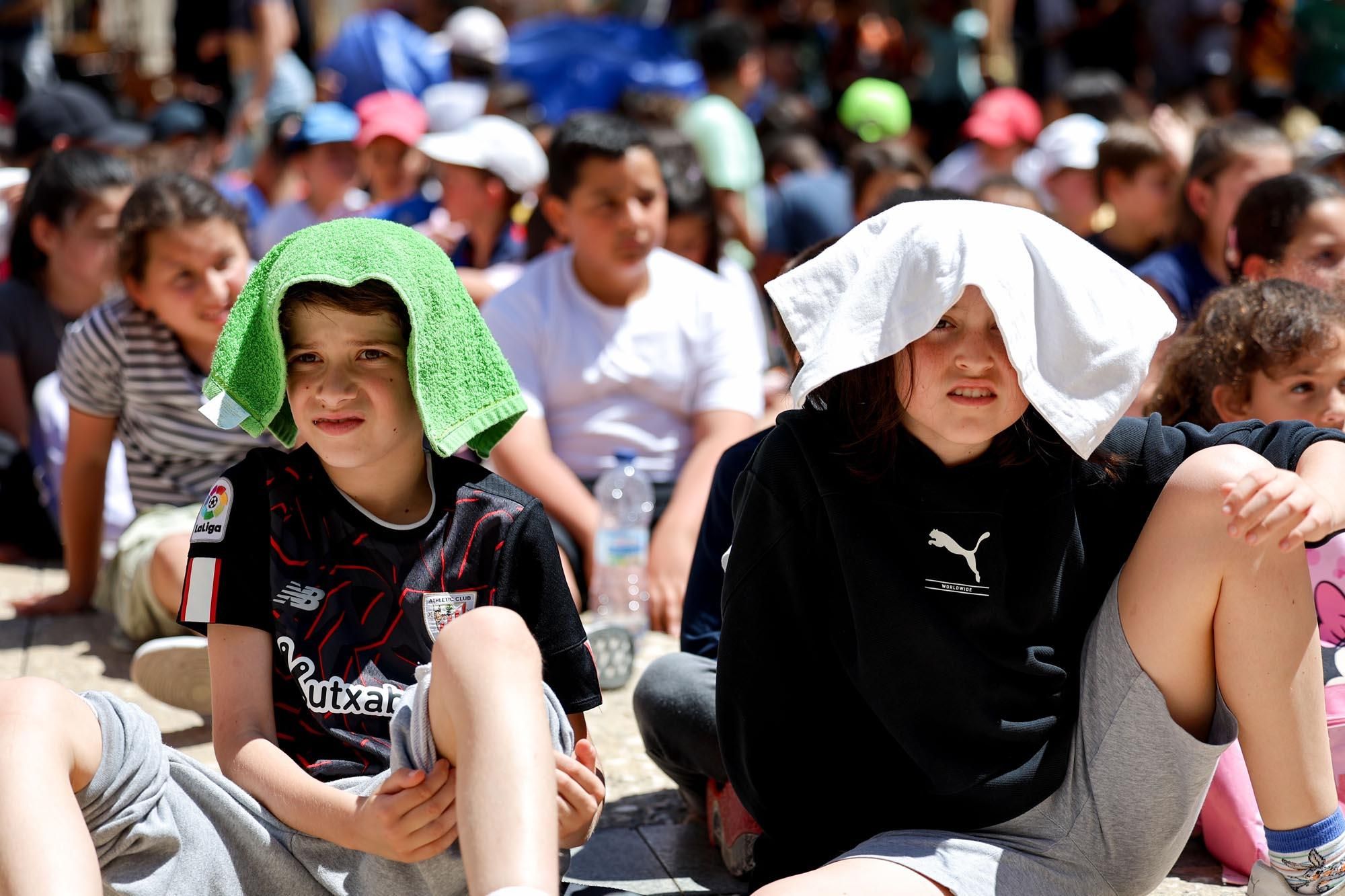 Los escolares de Ibiza visitan la feria Eivissa Medieval