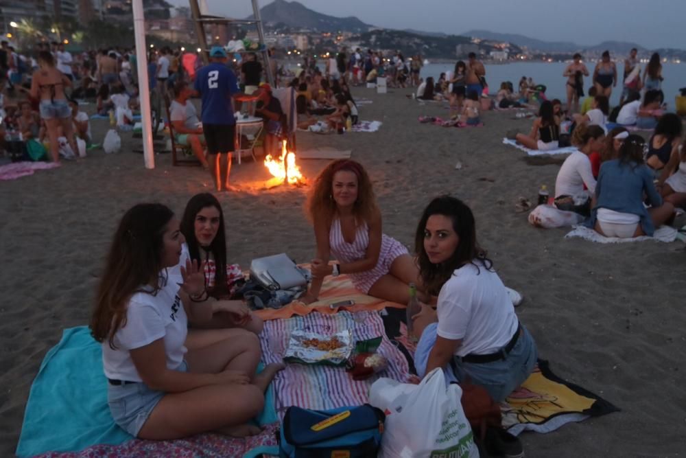 Málaga celebra la noche de San Juan en sus playas