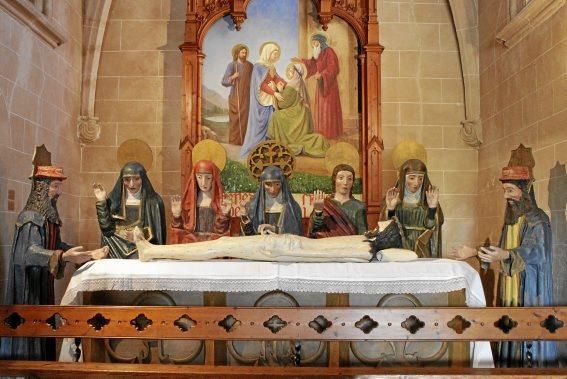Gelungene Restauration: In Pollença ist zu bestaunen, wie man sich vor 500 Jahren die Aufbahrung des Leichnams Jesu vorstellte