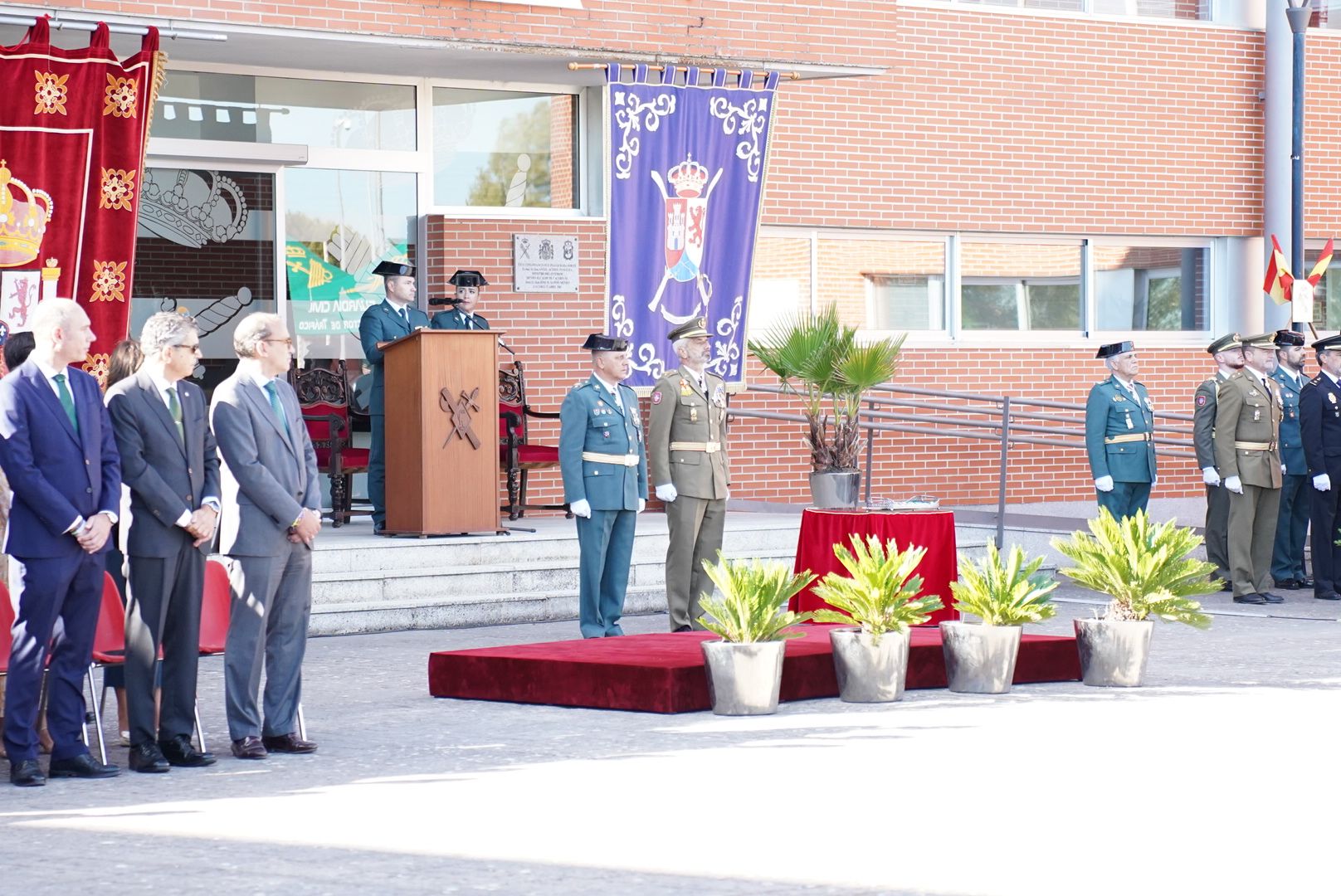 Fotogalería | Así ha celebrado la Guardia Civil de Cáceres el día de su patrona, la Virgen del Pilar