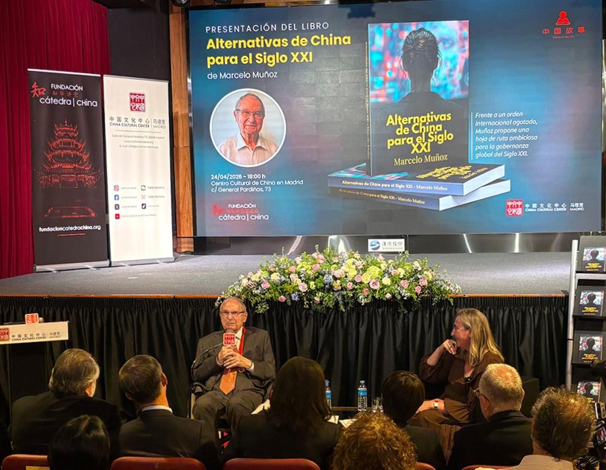 Marcelo Muñoz en la presentación de su libro 'Alternativas de China para el Siglo XXI'