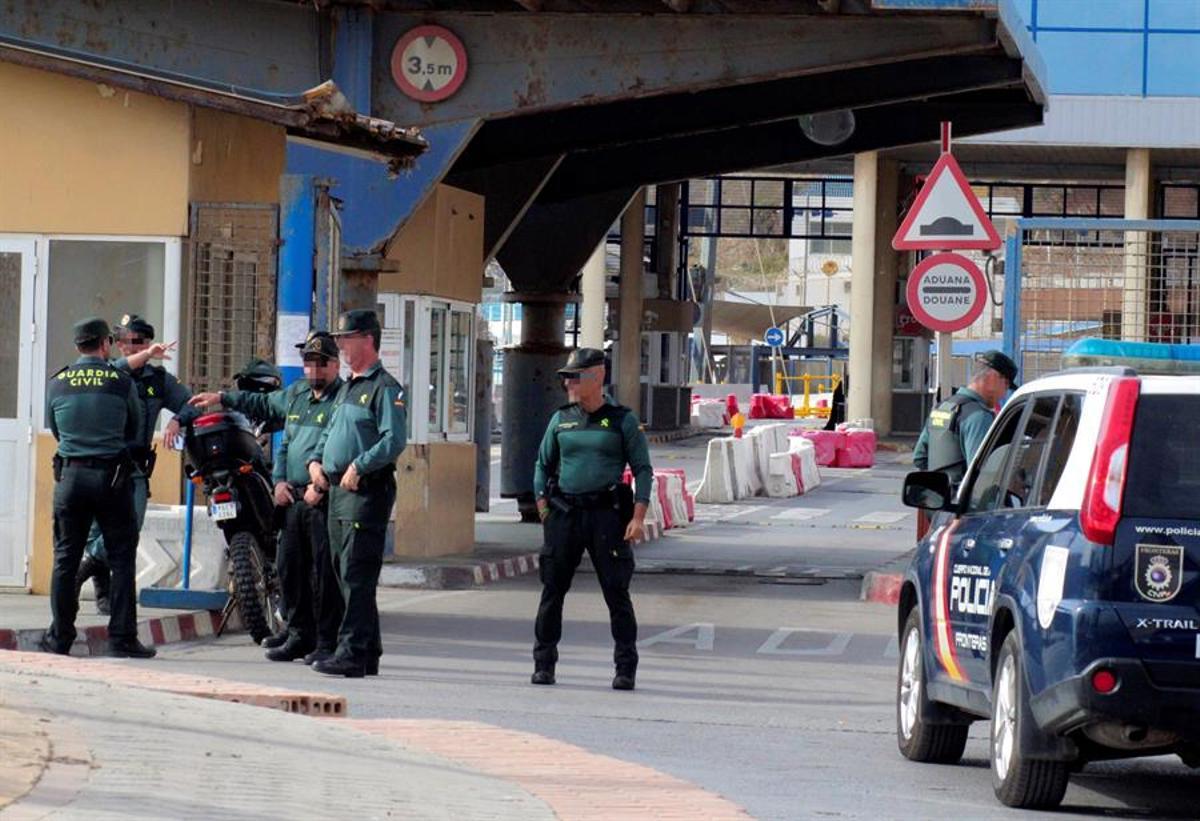 Mor ofegat un immigrant en una platja de Ceuta