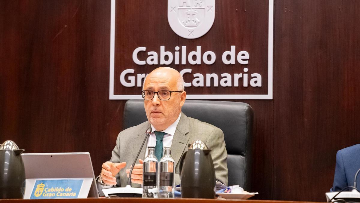 El presidente del Cabildo de Gran Canaria, Antonio Morales, durante la primera sesión del debate sobre el estado de la isla de 2026.