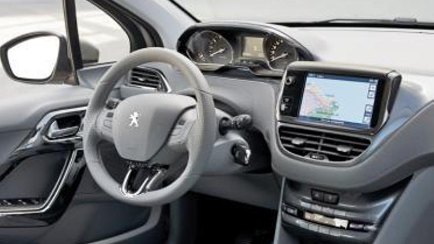 Interior del Peugeot 208.