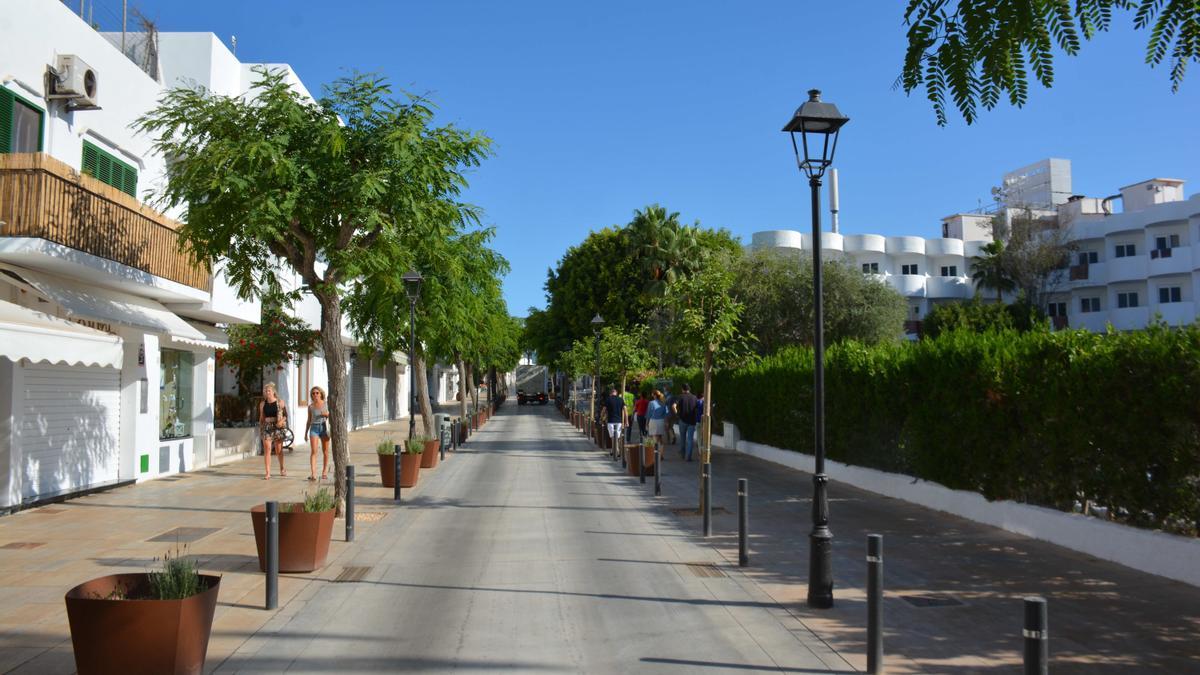 La remodelació del carrer Bulevard ha donat  prioritat als espais per als vianants.