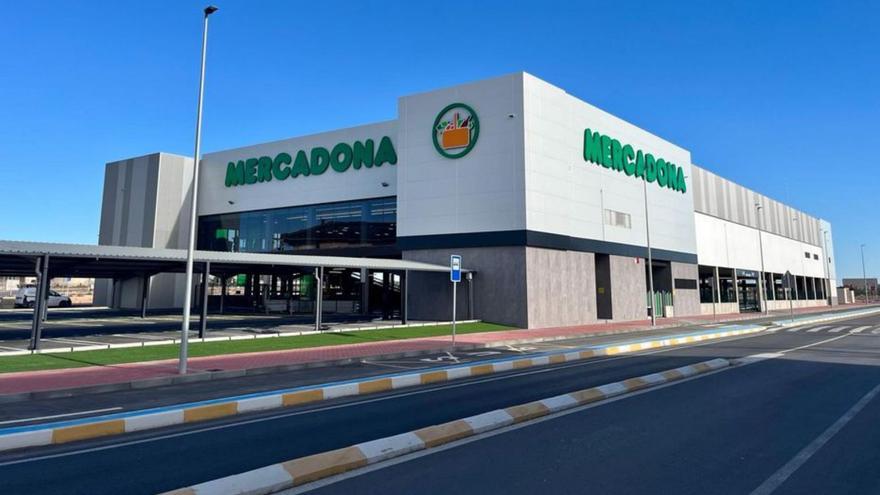 Edificio de la nueva tienda en Fuente Álamo.  |  MERCADONA