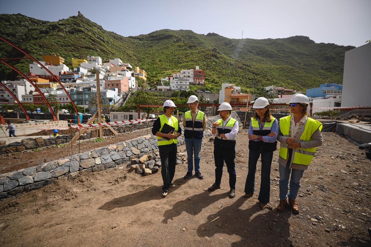 Visita a las obras del nuevo polideportivo de María Jiménez