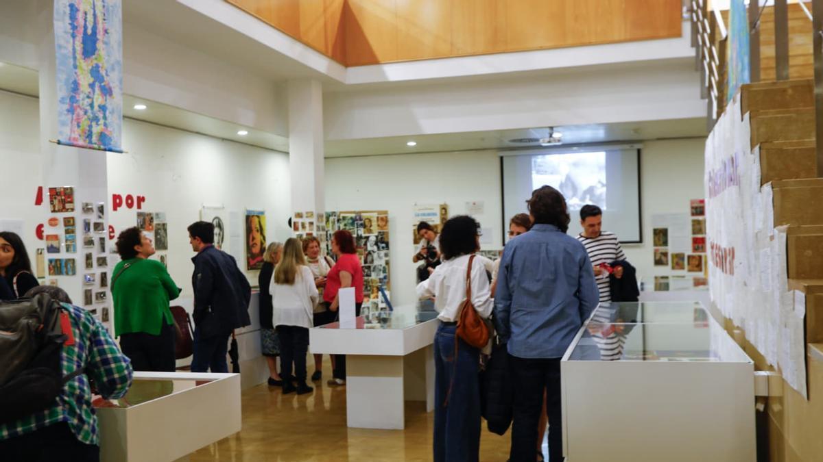 Cine en Zaragoza | Una exposición rinde homenaje a Ramón Perdiguer en el 30 aniversario de la tertulia de cine que fundó en Zaragoza