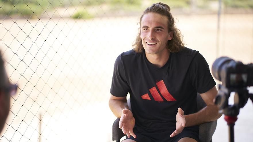 Mallorca, reguetón, blanco… Tsitsipas responde al test del Mallorca Championships