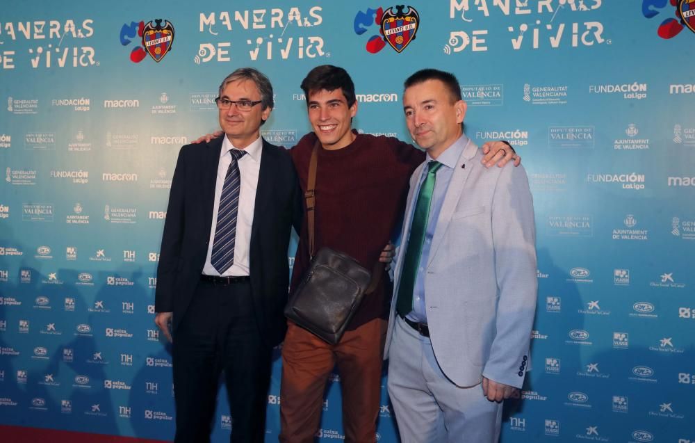 El Levante UD y su Fundación presentan la película levantinista "Maneras de vivir"