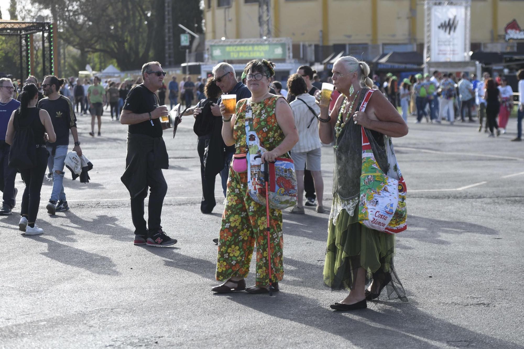 Actuación de Niña Polaca y ambiente en el Warm Up (III)