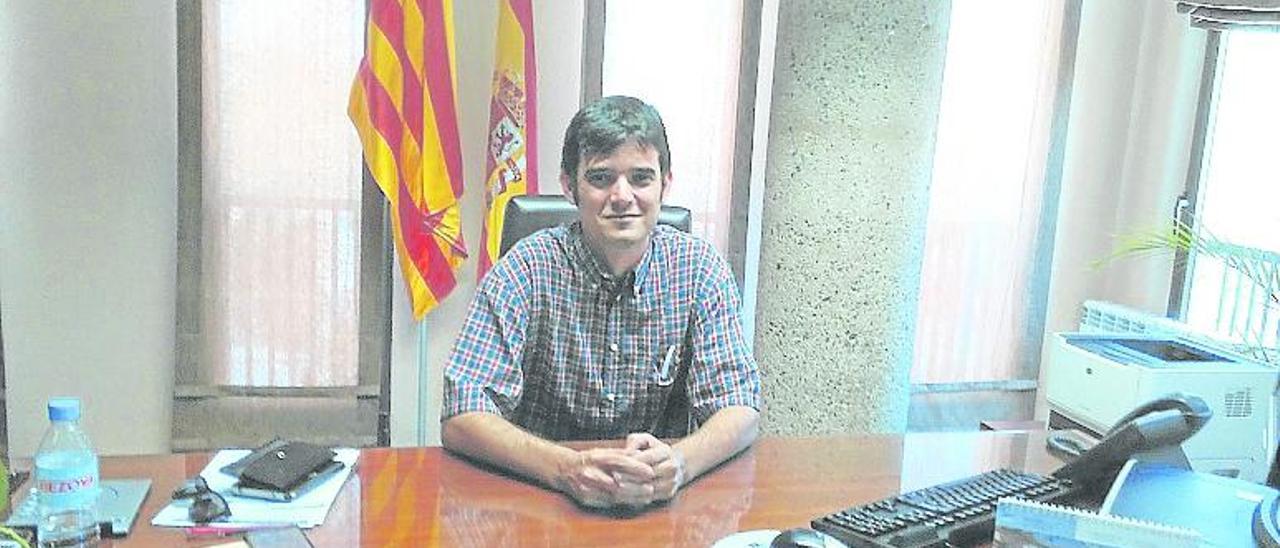 Albero ayer en su nuevo despacho como alcalde.