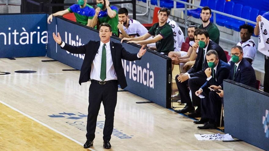 Fotis Katsikaris seguirá al frente del banquillo del Unicaja la próxima temporada