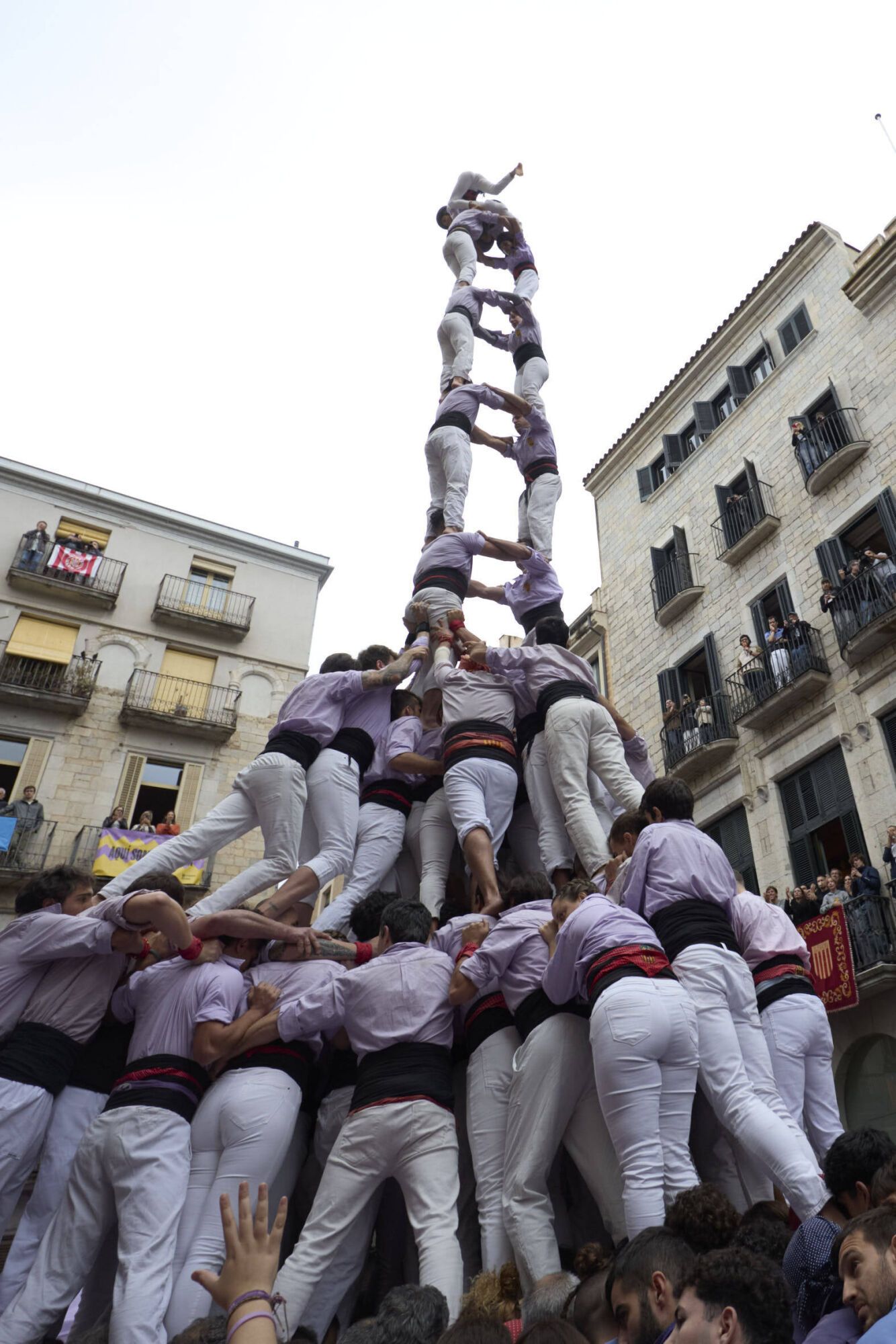Diada Cartelera amb Els Marrecs de Salt, Capgrossos i Minyons de Terrassa a la plaça del Vi.