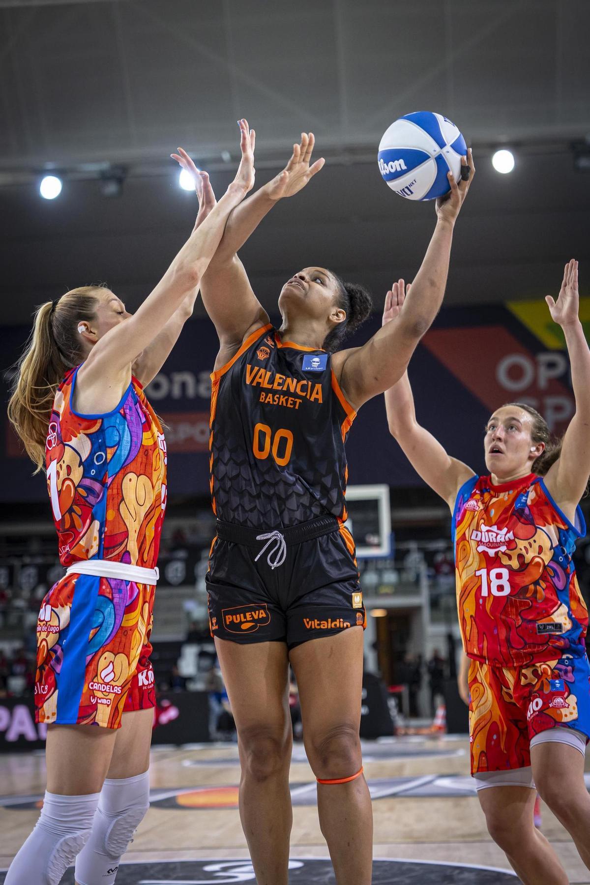 Khaalia Hillsman, imparable bajo el aro