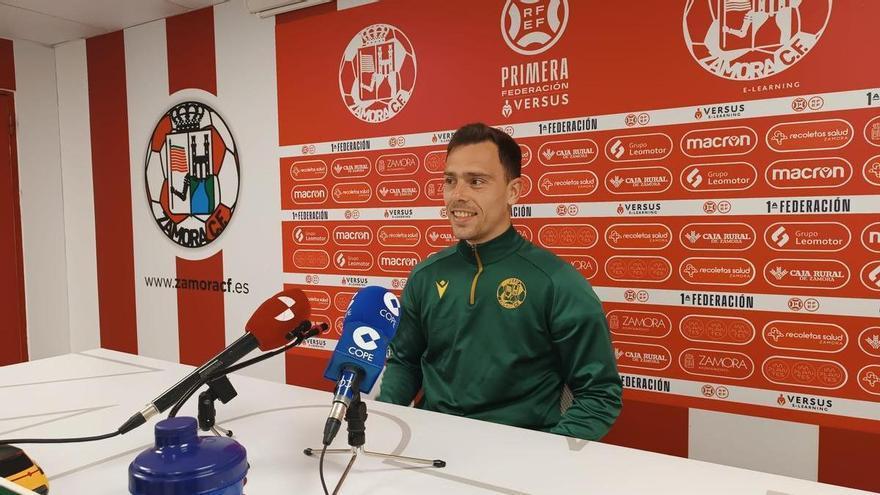 Fermín Sobrón, portero del Zamora CF: "No tengo ninguna duda, este equipo volverá a ser el que era"