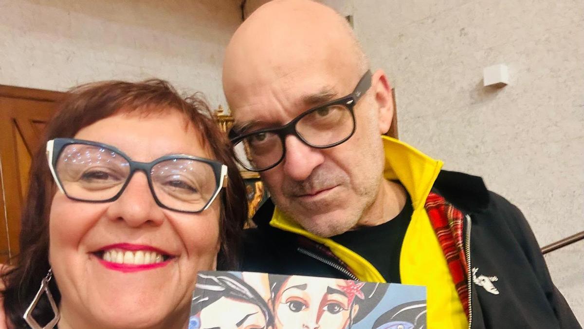 Uxía Senlle e Víctor Coyote no mes de maio no Círculo Recrativo Cultural do Porriño