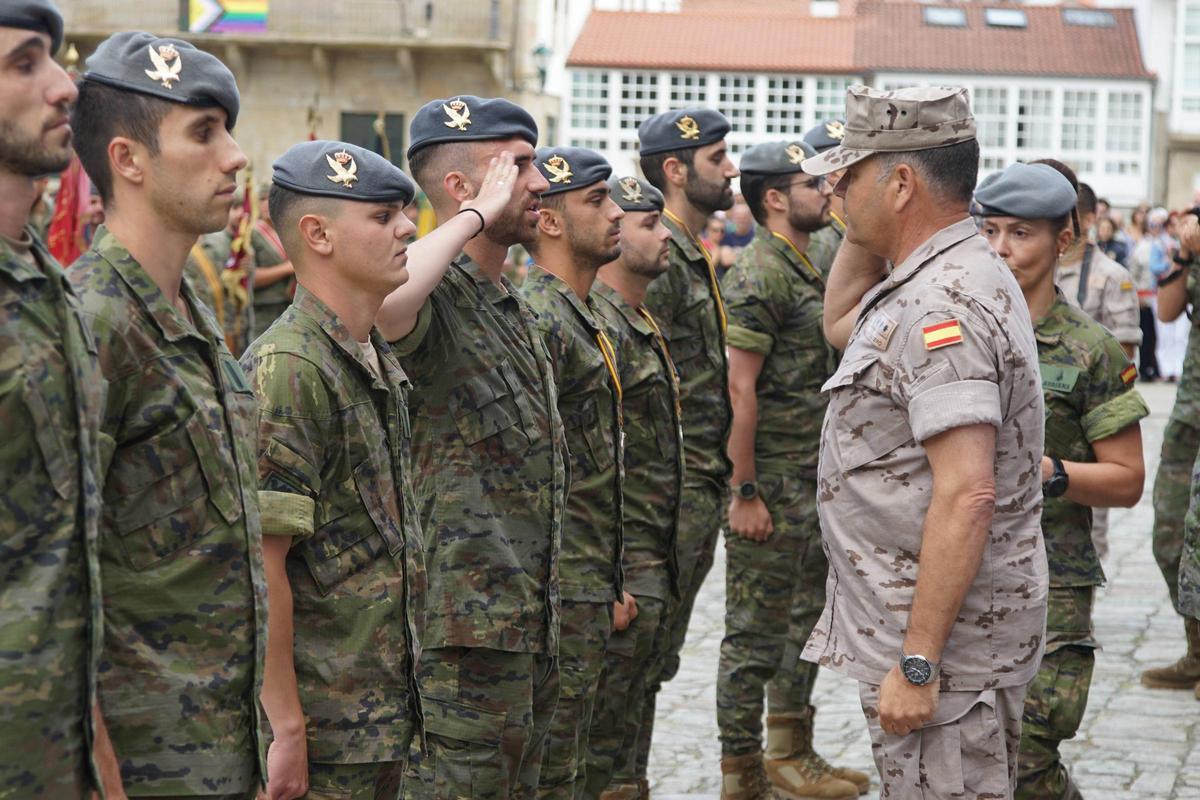 Entrega de premios tras la prueba por relevos de la Brilat en el Camino de Santiago