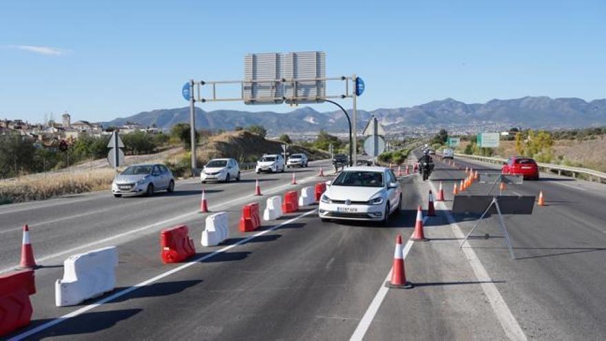 El nuevo carril reversible reduce el tráfico en el PTA