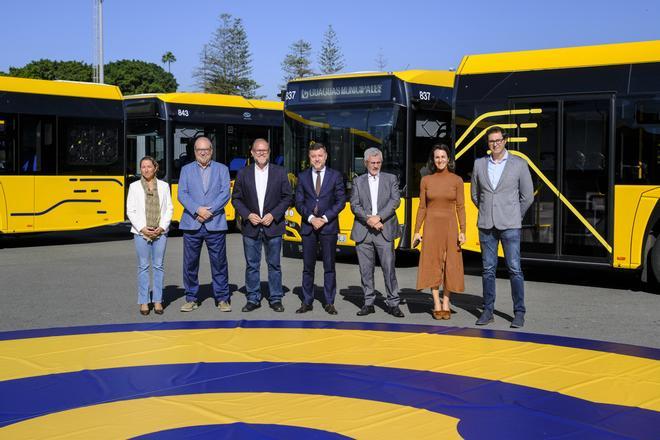 Guaguas Municipales presenta 15 vehículos de 18 metros que circularán en las líneas 12, 17, 33 y 91