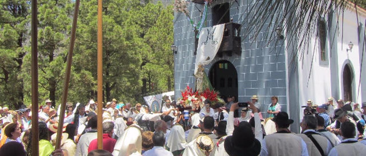 Las otras imágenes  de la Virgen del Pino