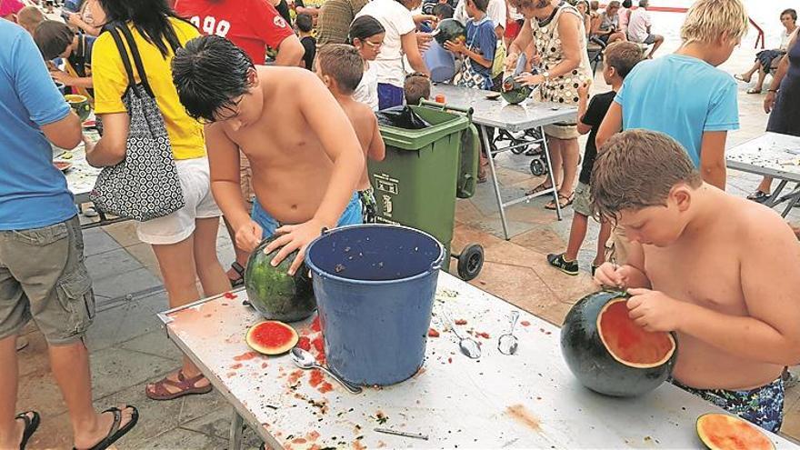 los niños de vinaròs viven unos ‘fanalets’ divertidos