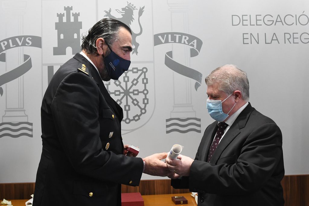 Entrega de medallas al mérito a Protección Civil