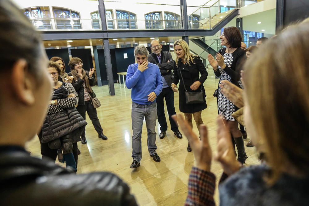 Instantes del recuento de votos en La Lonja