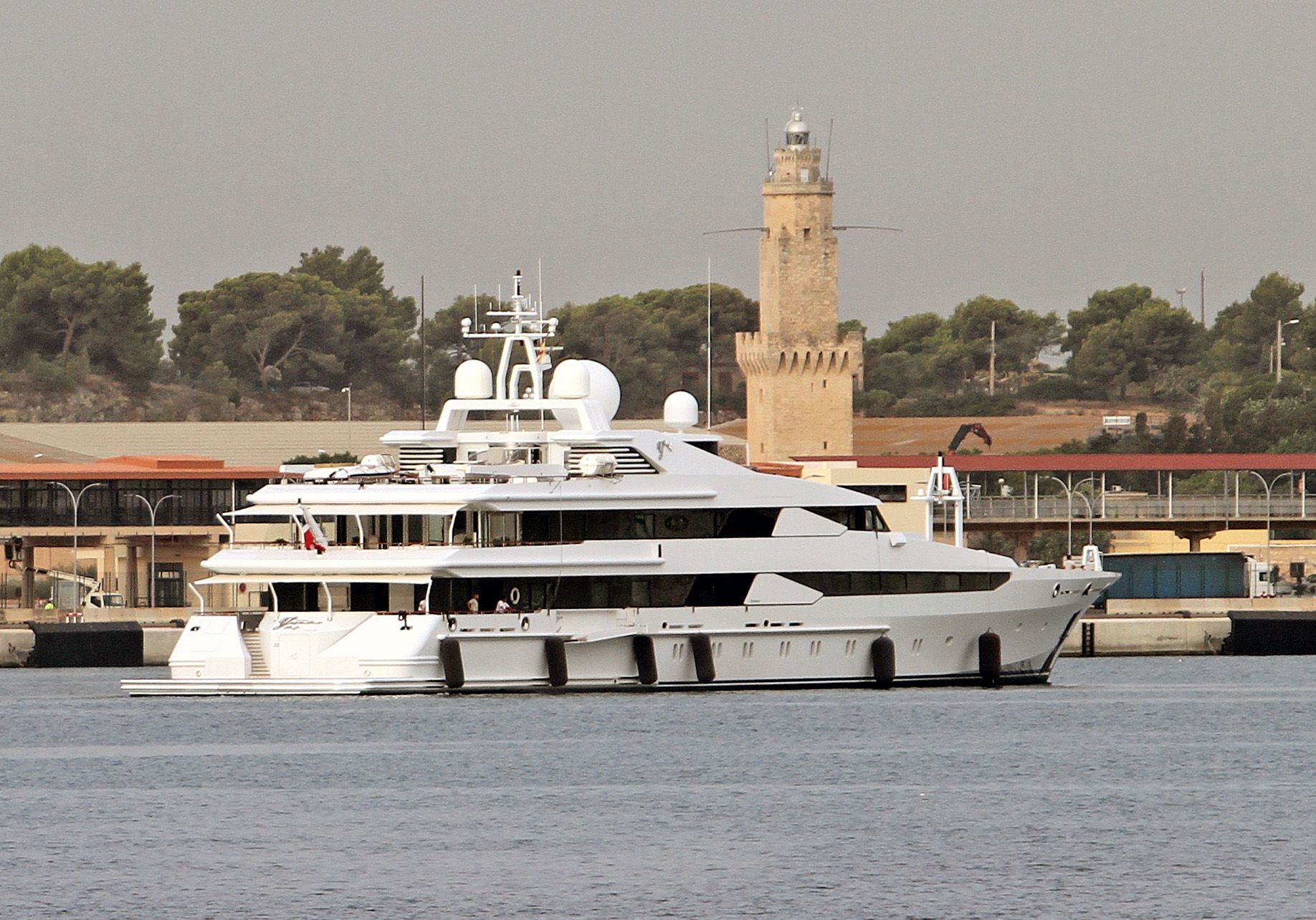 El 'Yasmine of the Sea' de la familia real catarí ya está en Palma