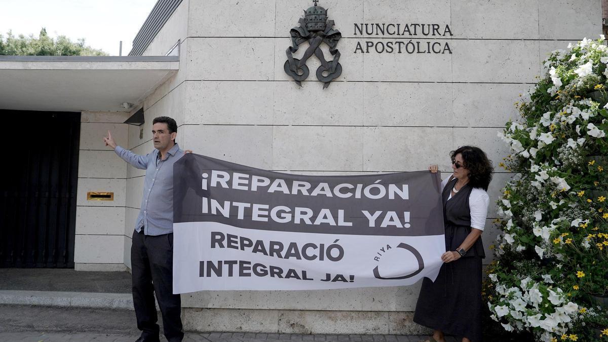 VÍCTIMAS PEDERASTIA | Las víctimas de la pederastia se concentrarán ante la Nunciatura si el Papa no les recibe durante su visita