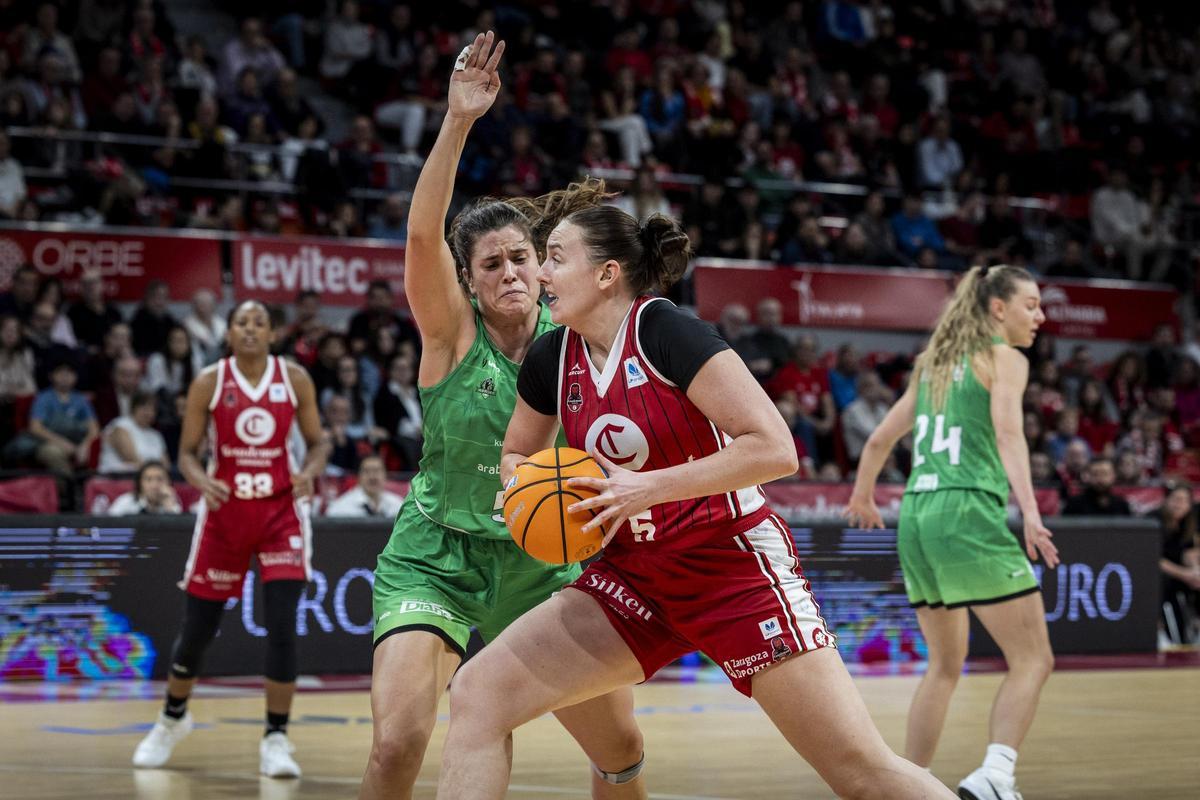 Hempe, durante el encuentro liguero ante el Araski en el Felipe