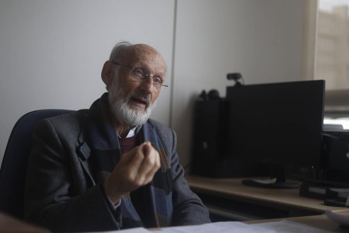 Valencia ENTREVISTA DOSSIER CV Con el catedrático Jesús Conill sobre nuevas espiritualidades. Facultad de Filosofía y Ciencias de la Educación VLC