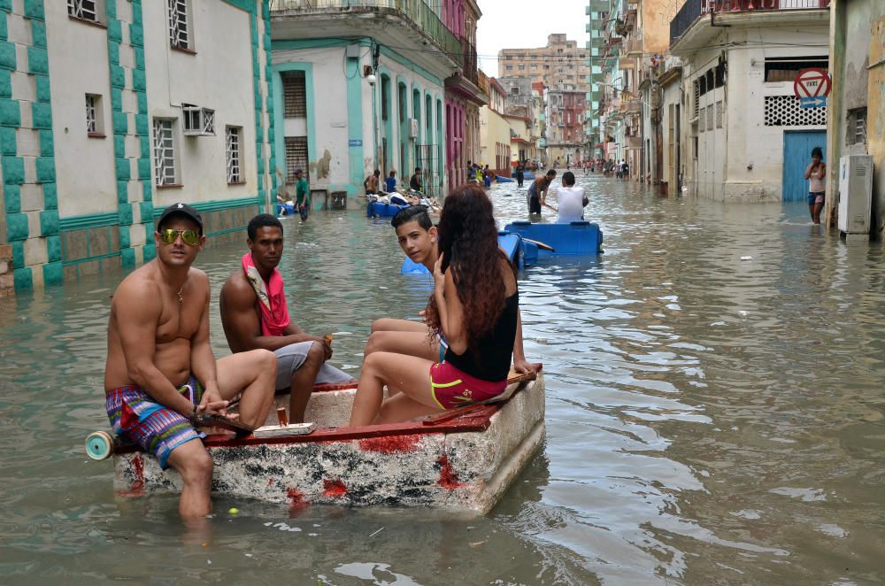 Irma inunda las calles de La Habana