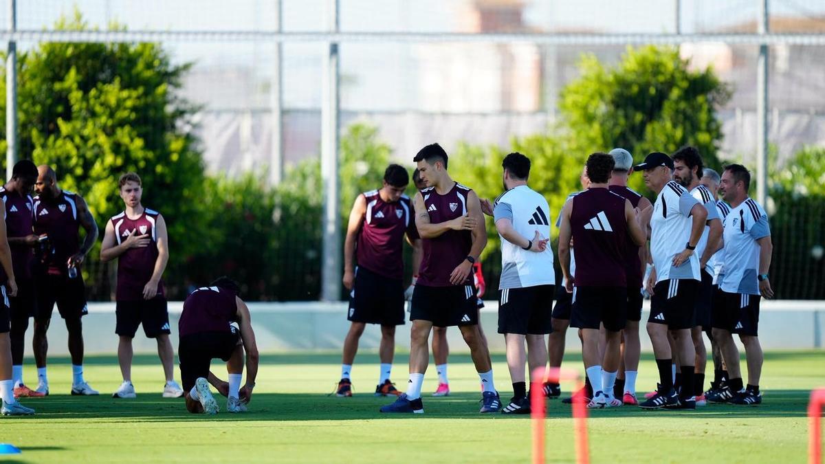 Entrenamiento del Sevilla FC de este jueves en la CD José Ramón Cisneros Palacios