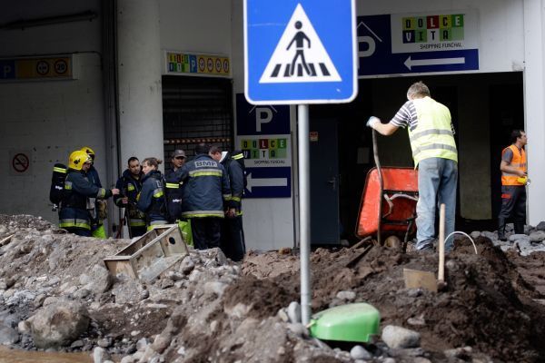 Madeira, destrozada por las riadas