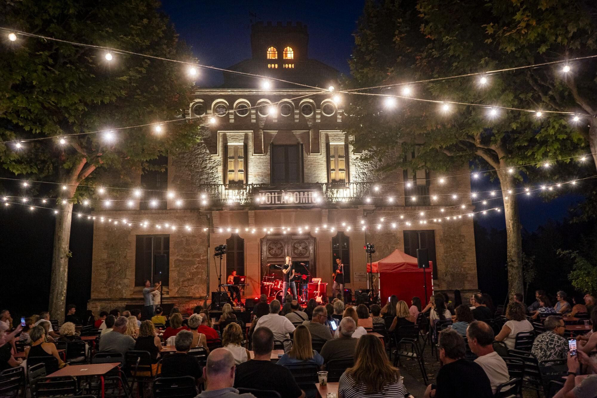Concert de Vintage a Viladomiu Nou, en el marc del cicle Voilàdomiu