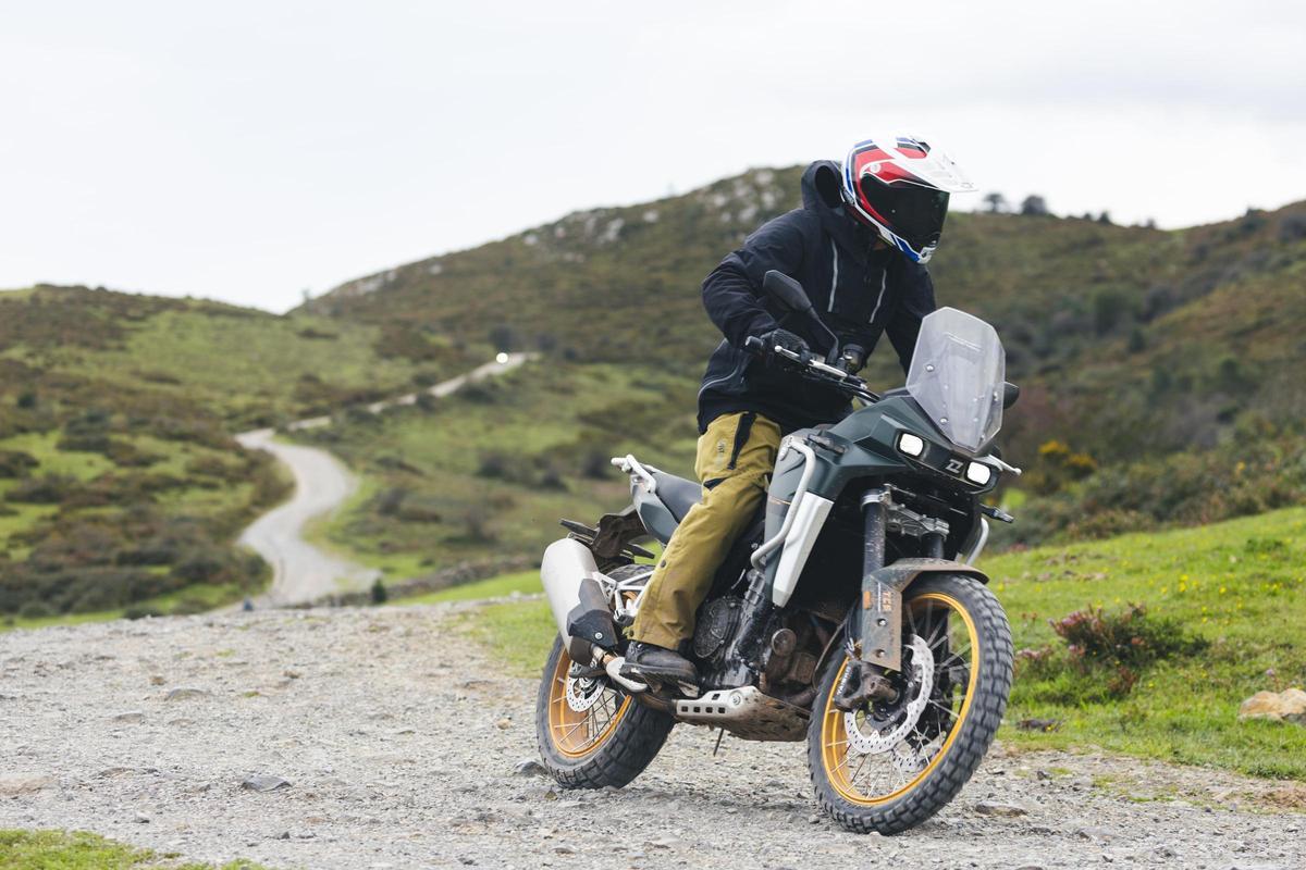 La moto sigue ganando terreno: el pulso del motorista español en 2025