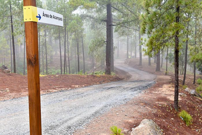 Obras en la carretera al área recreativa y zona ...