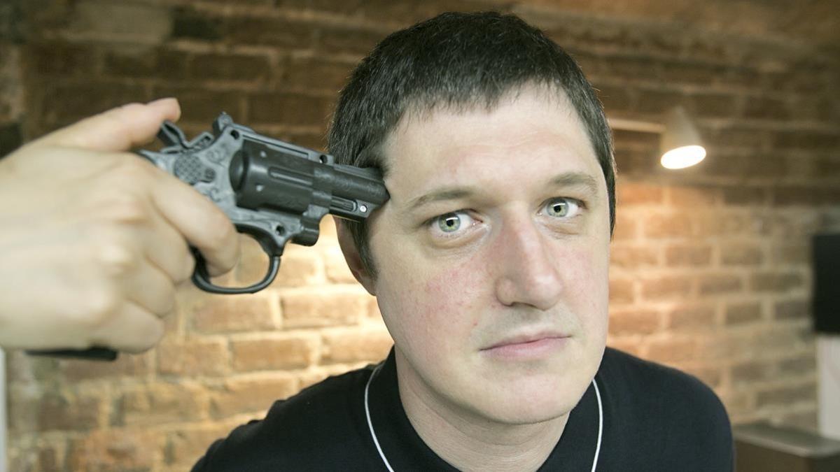 Alberto Valle (Pascual Ulpiano), durante la presentación de su libro.