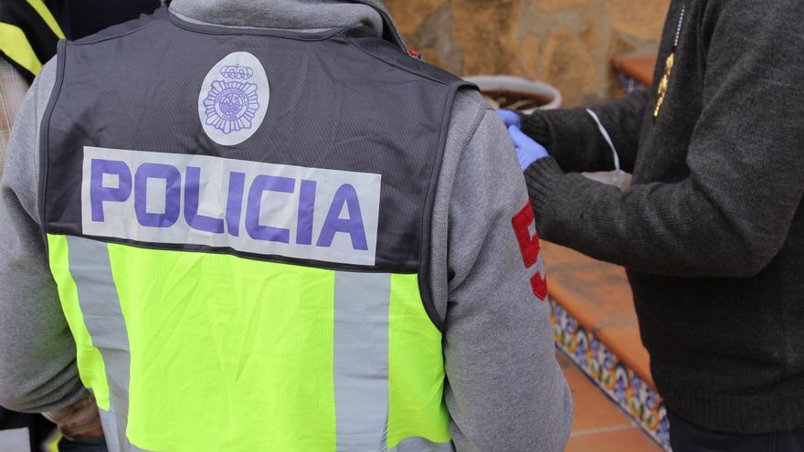 Desmantelan un taller clandestino en Aldaia que empleaba a extranjeros sin permiso de trabajo