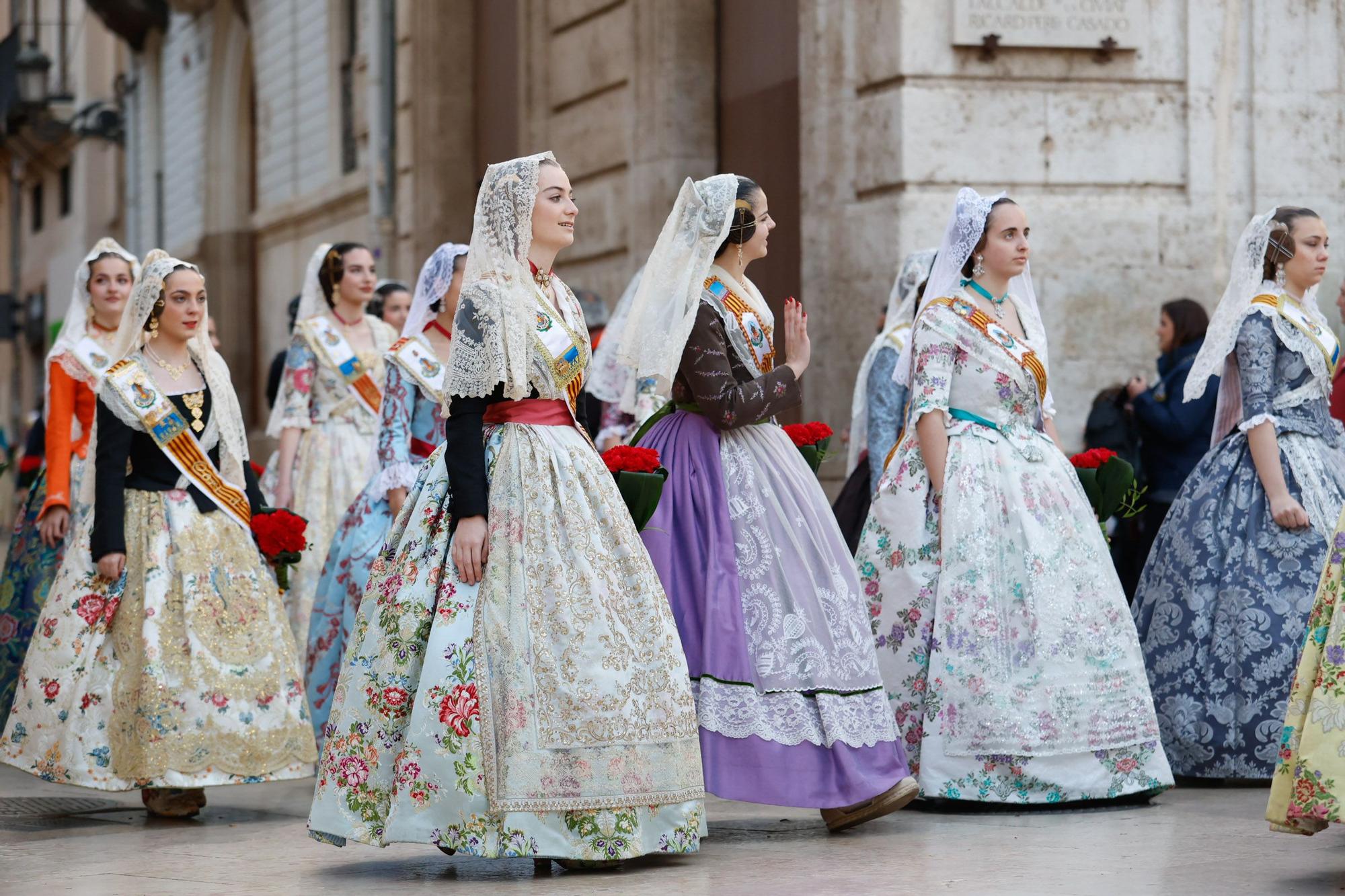 Búscate en el primer día de la Ofrenda en la calle San Vicente entre las 18:00 y las 19:00