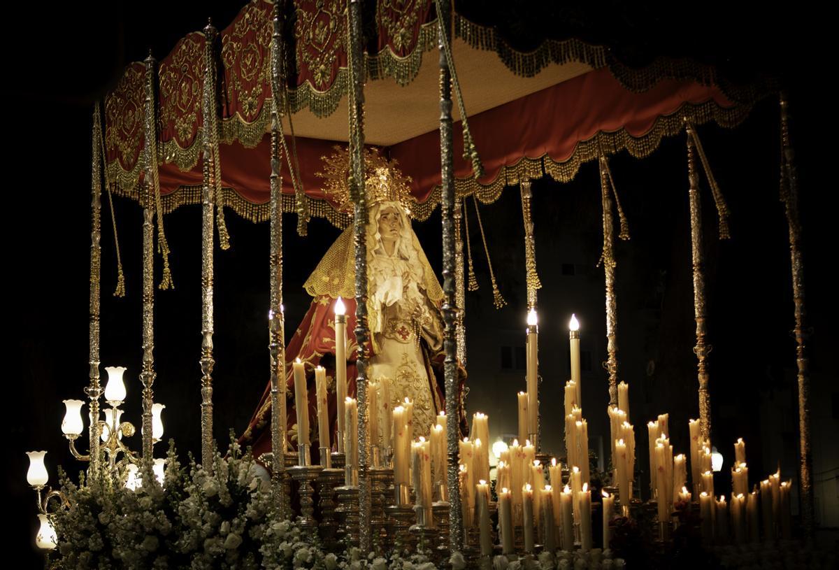 La procesión de Viernes Santo de Orihuela, en imágenes