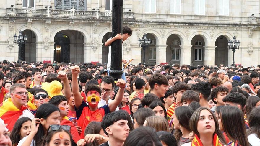 Nueve ayuntamientos de A Coruña y su área proyectarán la final del Mundial en pantallas gigantes: estos son los lugares para verla