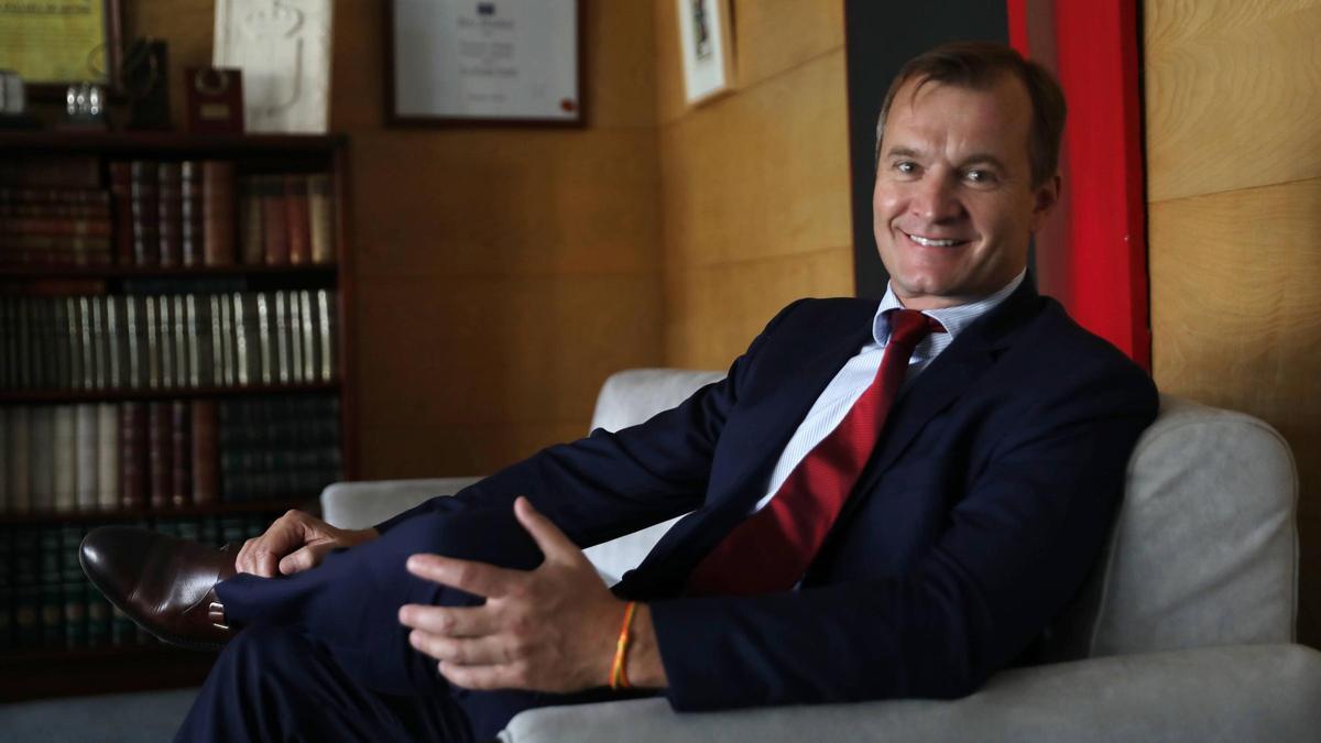 El CEO de MasOrange, Meinrad Spenger, en la sede de LA NUEVA ESPAÑA, en Oviedo, en una imagen de archivo.