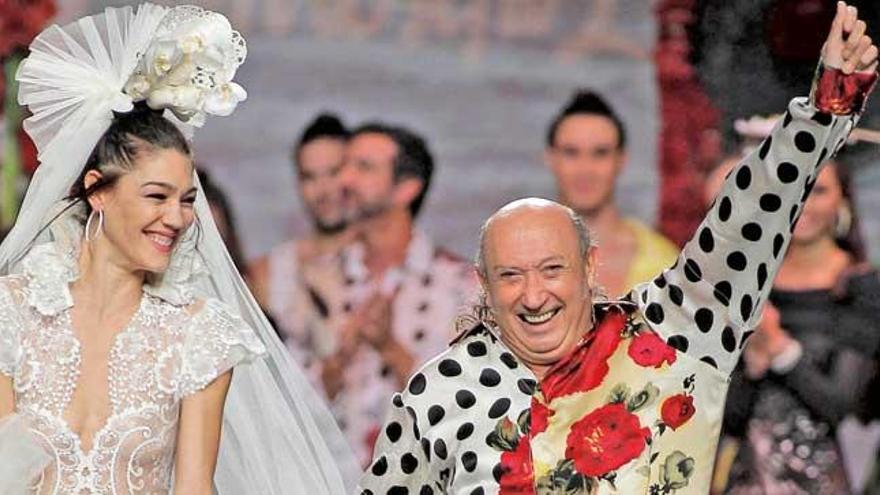 Francis Montesinos es uno de los modistos españoles más aplaudidos.