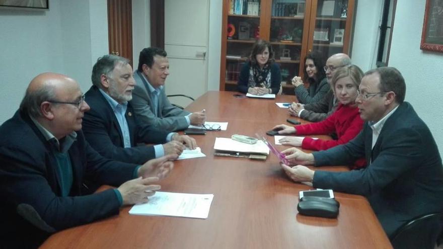 Junta de Portavoces celebrada ayer y en la que se puso nueva fecha al pleno para elegir alcalde.