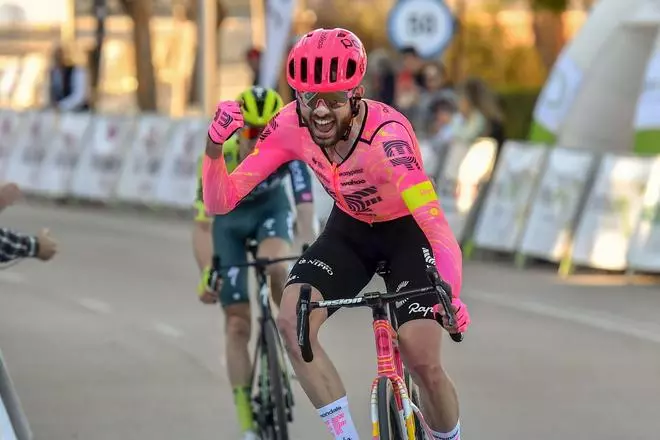 Las imágenes del Trofeo Calvià de la Garden Hotels-Luxcom Challenge Ciclista Mallorca