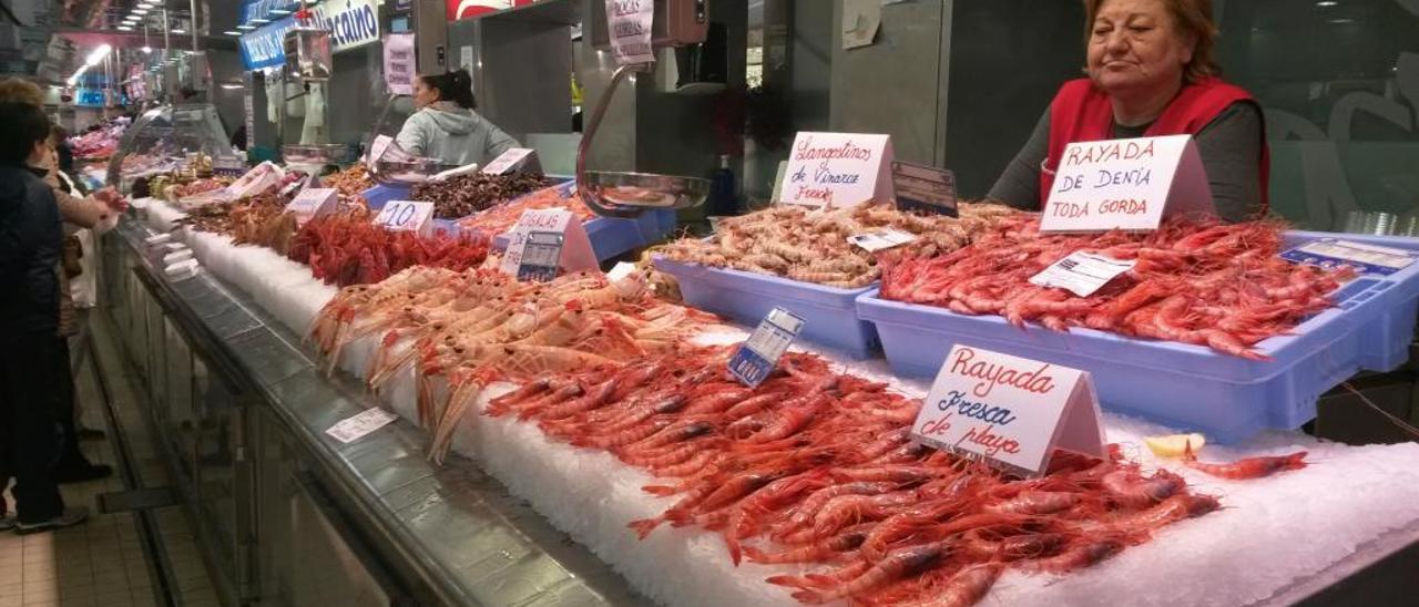 Gamba roja | L´estirada del consum dispara els preus del marisc